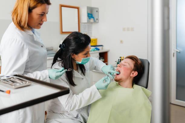 Best Emergency Dental Care for Broken or Chipped Teeth in Medford, NY